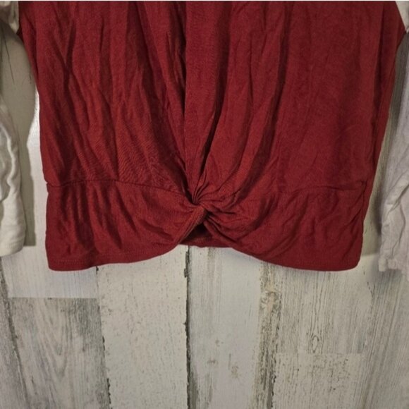 ambiance red white twist front long sleeve crop top women's size small - Picture 2 of 8